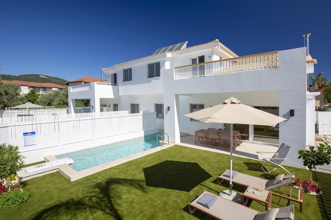 The Quad Luxury Villas Lygia  Extérieur photo