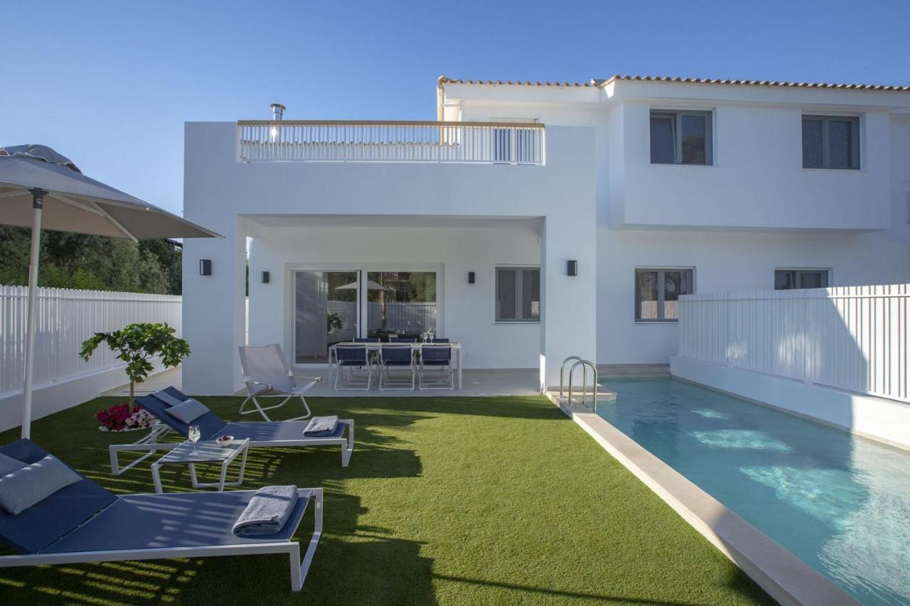 The Quad Luxury Villas Lygia  Extérieur photo