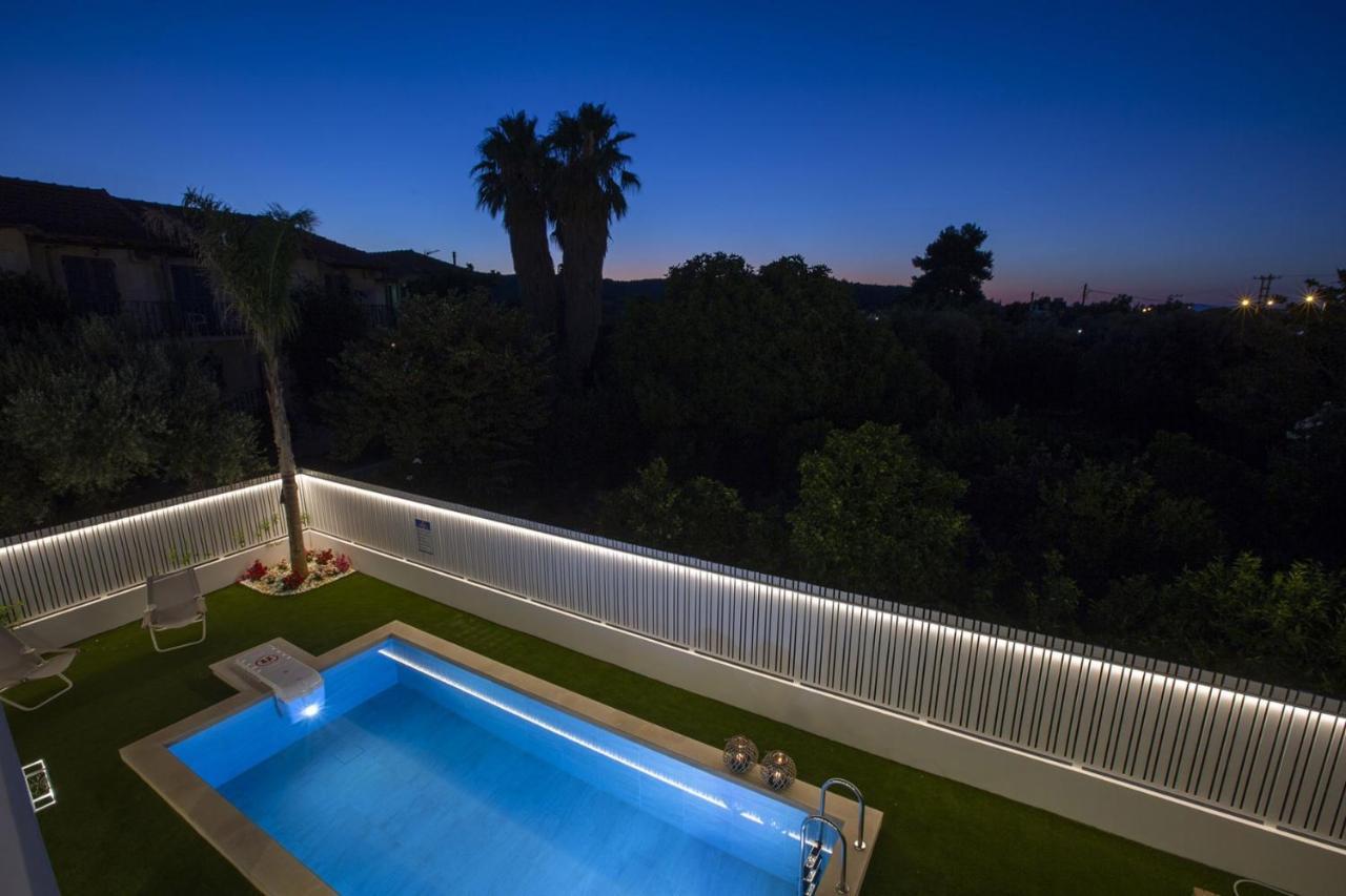 The Quad Luxury Villas Lygia  Extérieur photo
