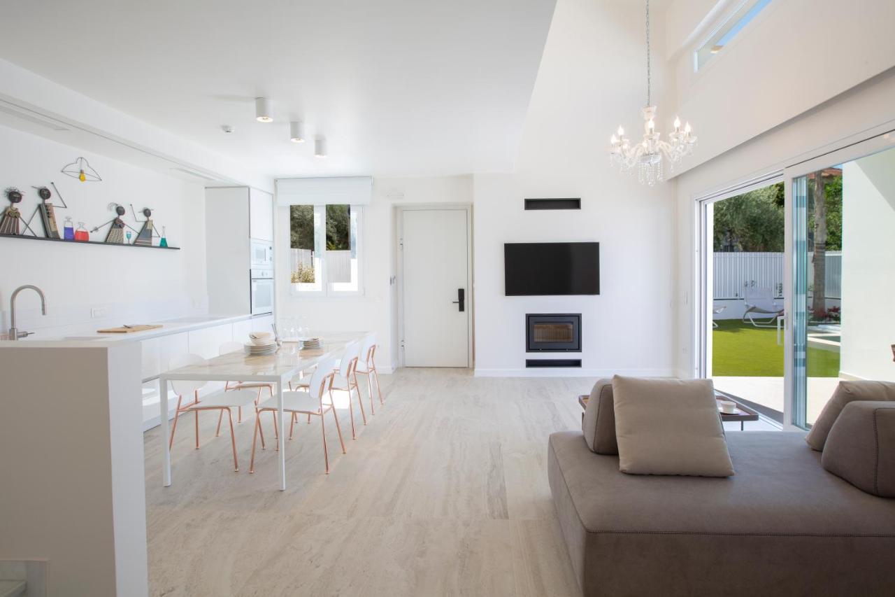 The Quad Luxury Villas Lygia  Extérieur photo